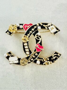 Fashion Black, Gold Brooch with Double CC Logo design, unbranded